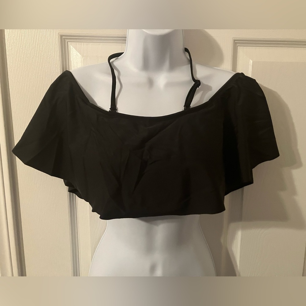 Queenie Ke Black Swim Top